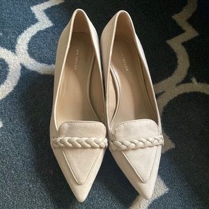 Adorable kitten heel